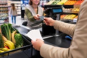 découvrez les règles et plafonds pour l'utilisation des tickets restaurant en 2026. combien de tickets pouvez-vous utiliser par passage en caisse ? toutes les informations essentielles ici.